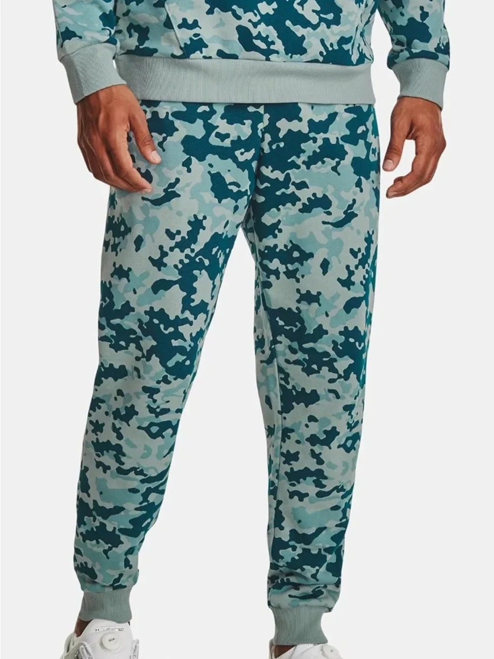 Under Armour Men's Teal & Light Blue Fleece Camo Joggers Pants - Picture 4 of 7